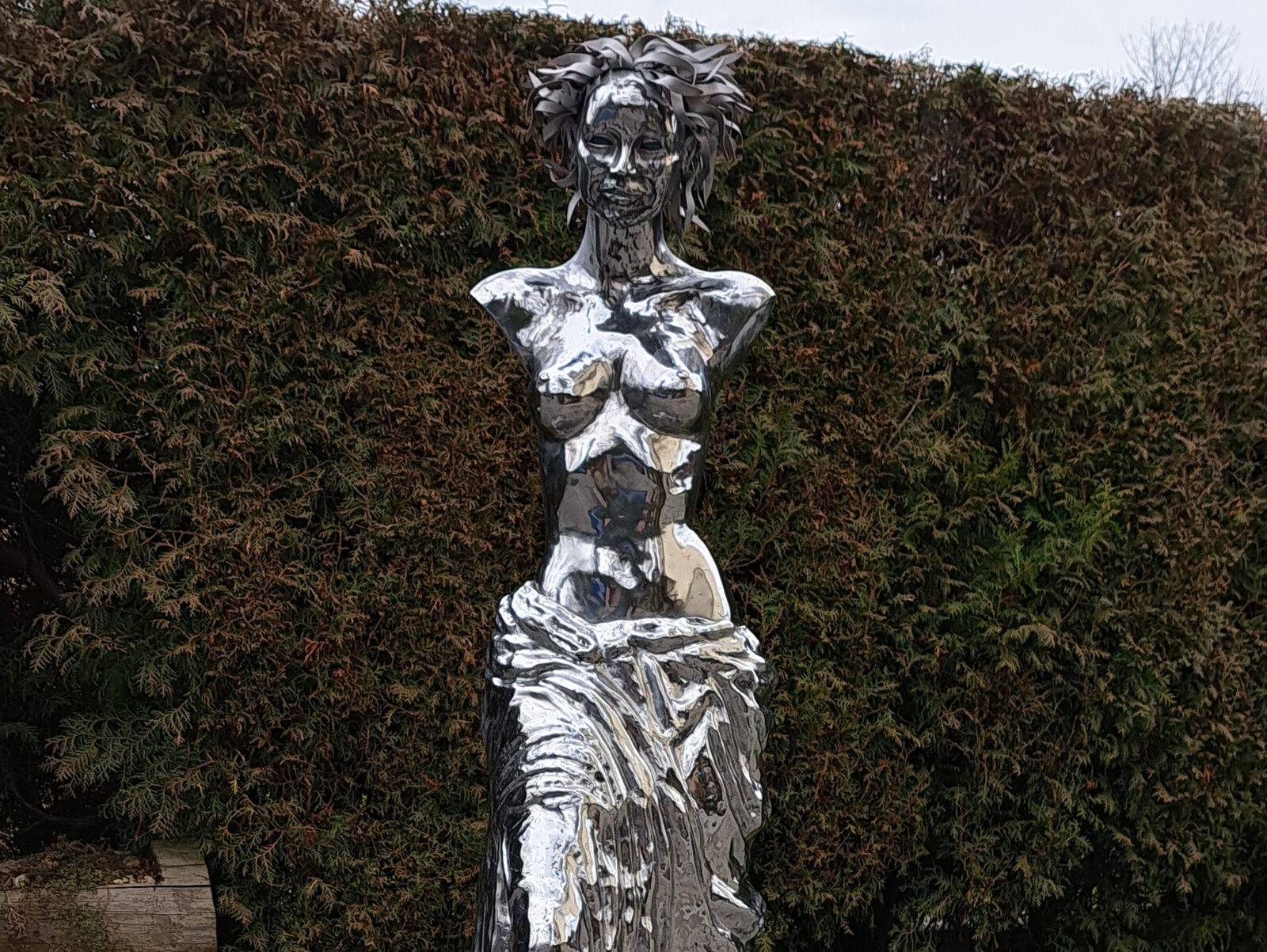 rzeźba kobiety, akt, nagość, klasyka, metal
